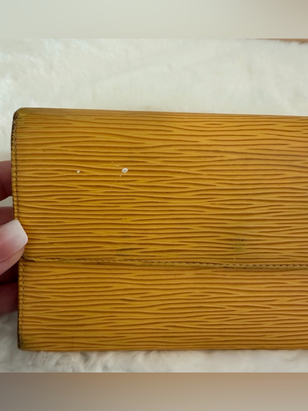 Louis Vuitton Yellow Epi  Wallet Clutch - Picture 13 of 13
